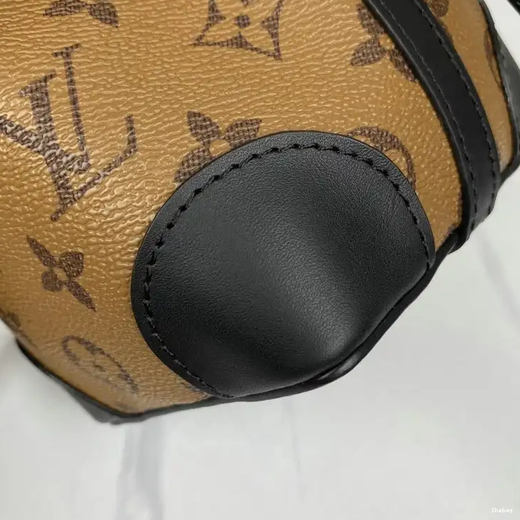 LV Bags 206B570004 0701